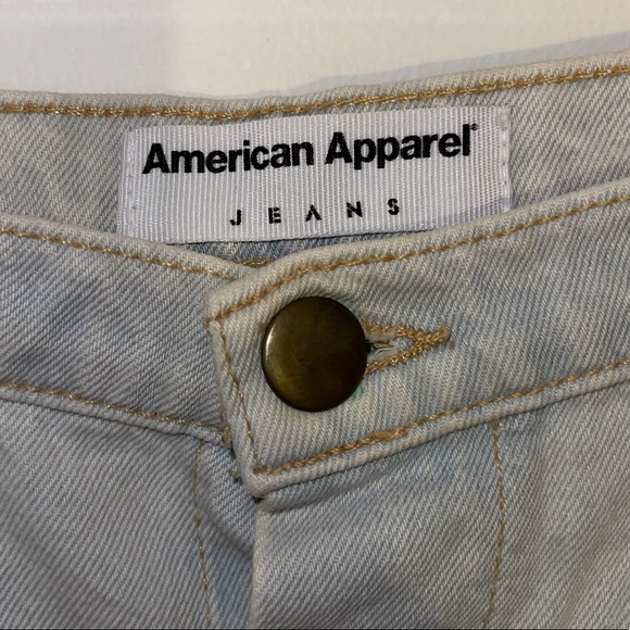 American Apparel Light Wash Denim Skirt. Medium - Picture 5 of 5